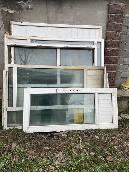 Пластиковые двери