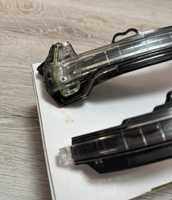 Semnalizari originale/ OEM Audi A4 b9 set