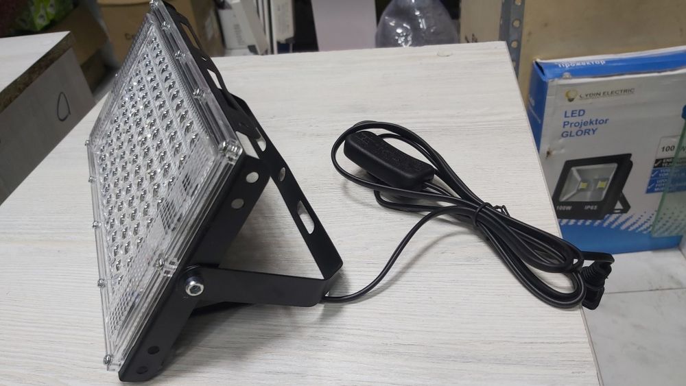 Прожектор ултрафиолетовая