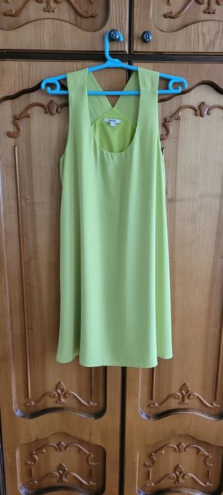 Нарядные платья,фирменные.