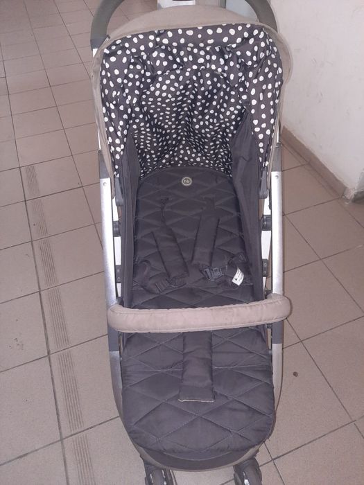 Коляска прогулочная