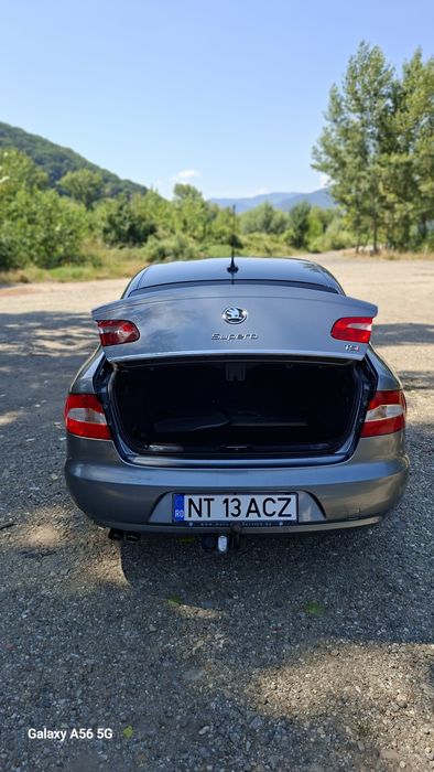 Vând Skoda Superb 2