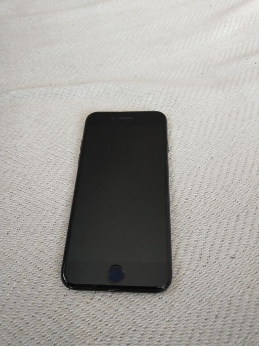 Продается айфон 7