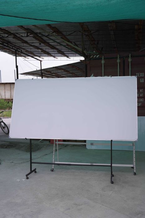 Doska 120x240 sm oyoqlari bilan / Доска 120х240 см с ножками