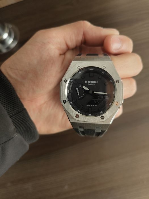 Продам часы G-Shock ga-2100 оригинал