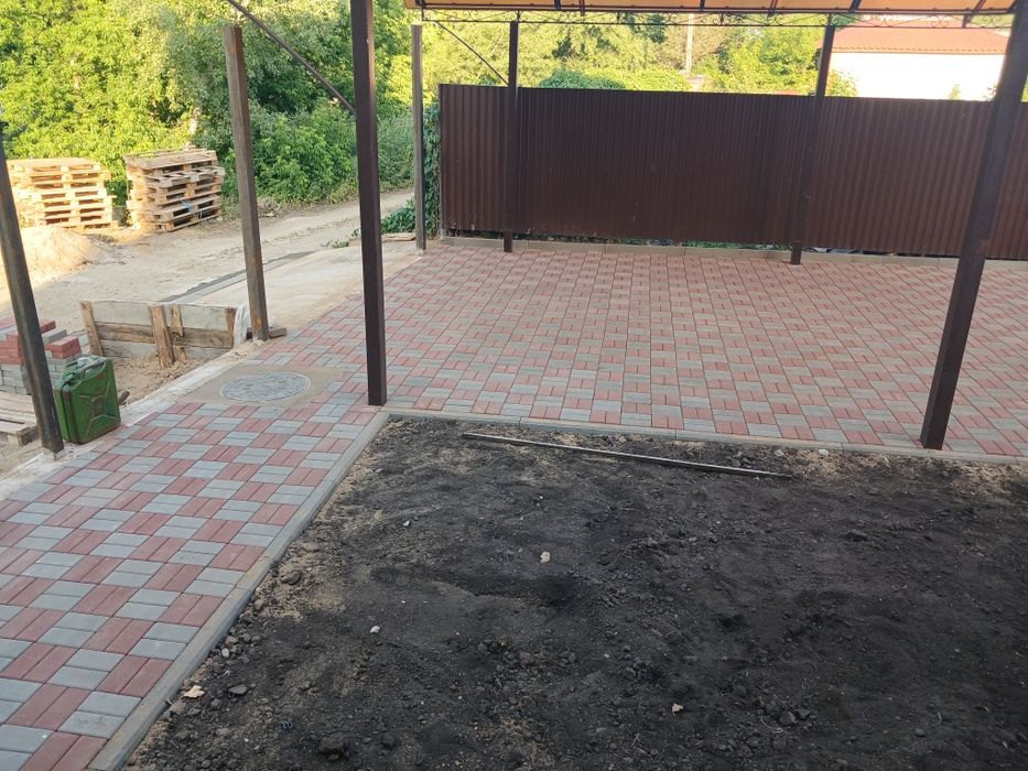 Укладка брусчатки установка бордюр