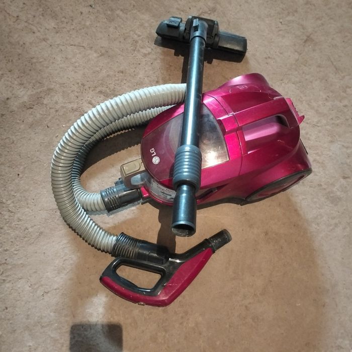 Продам пылесос LG