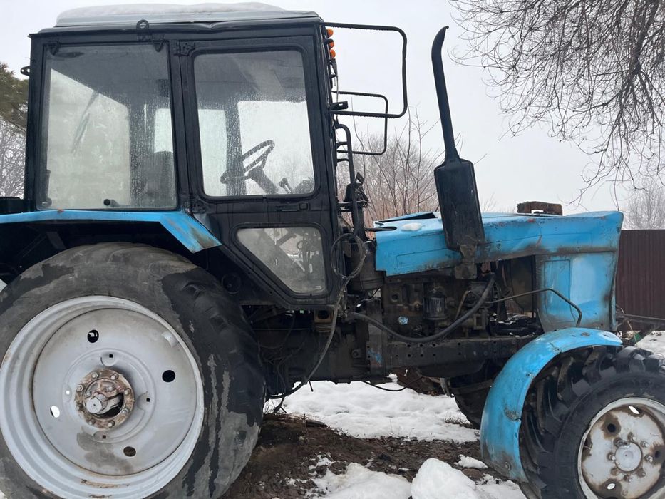 Продам трактор 2004 года