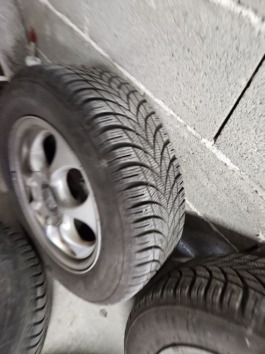 Джанти 15 seat 5x100 с  нови зимни гуми lassa