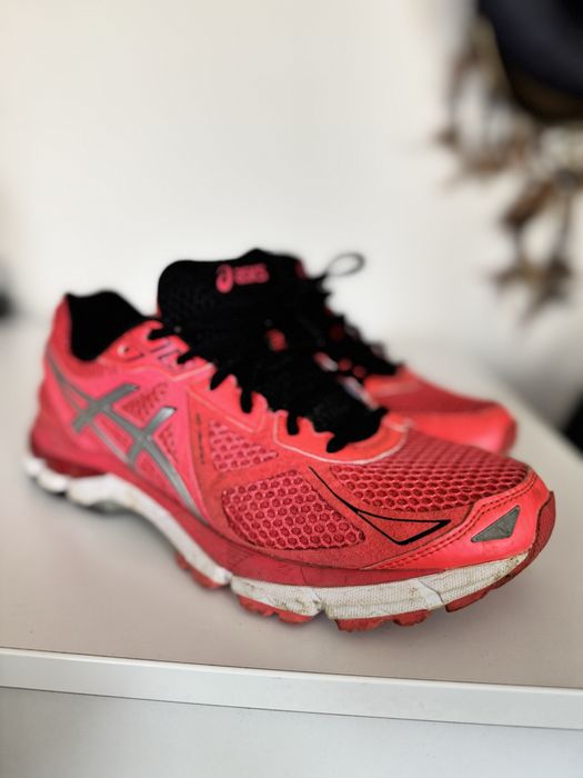 Дамски маратонки Asics