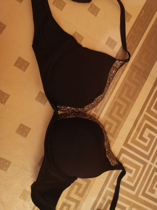 Суичър О'neill ,спортен потник Under Armour, гащеризон и два сутиена