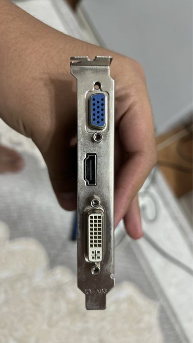 Продам видеокарту GT730 2GB