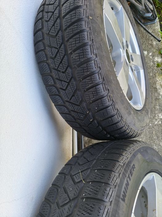 Jante cu anvelope iarnă 225 60 17