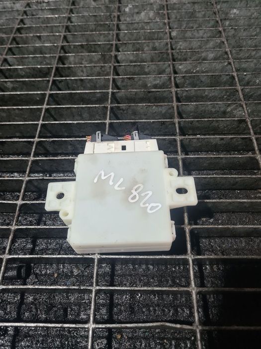 Modul Mercedes ML W164 Facelift 2008 - 2011 (820) SENZOR PARCARE A1645453716