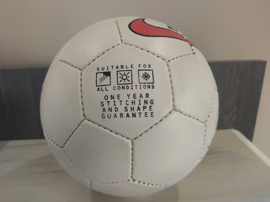 Ретро футболна топка Nike Geo Design 0.84 – Made in U.S.A. – Размер 5 !