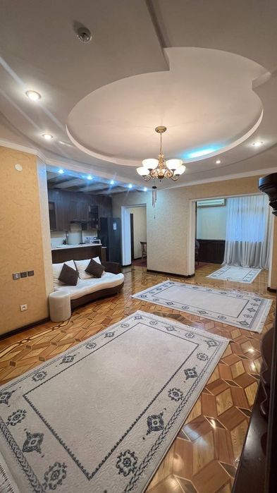 Своя квартира.Яккасарайский район,ул Мирабад