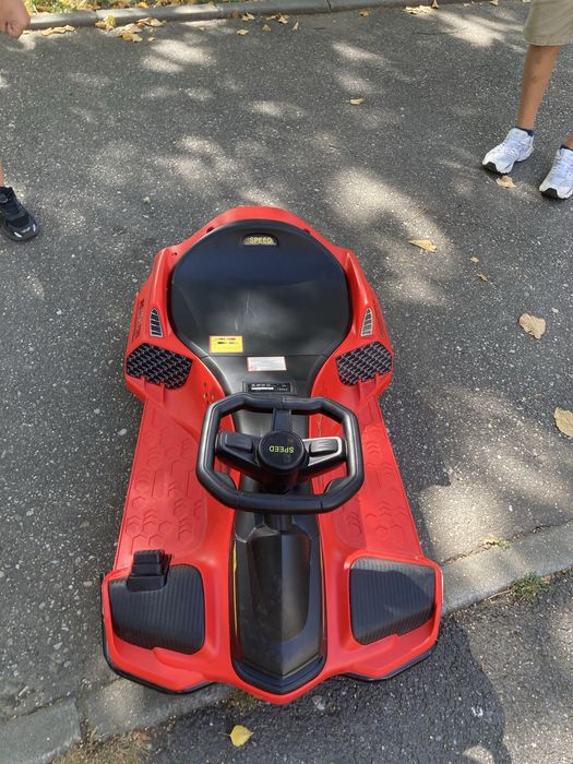 Kart electric pentru copii