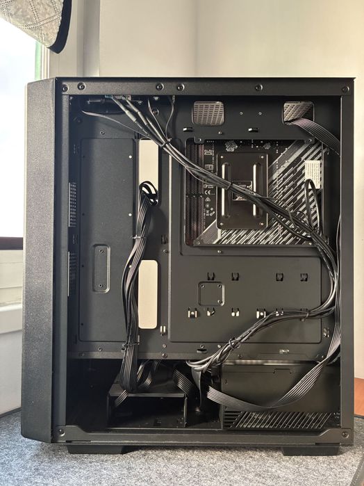 Геймърски компютър Ryzen 7 3700x RX 9060 XT, 32 RAM DDR4, 1TB Гаранция