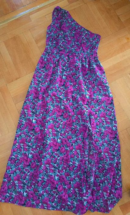 Rochie de vara cu un umar gol, lungime medie, marime S-M