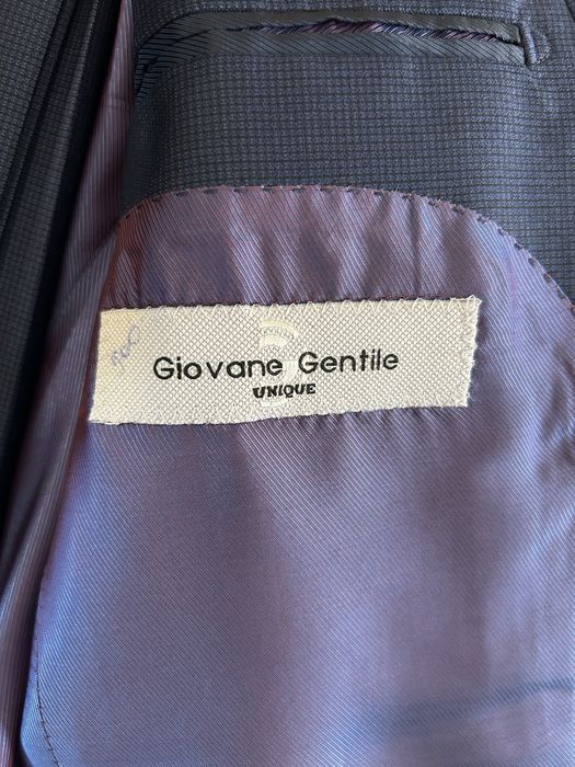 Продаётся мужской костюм