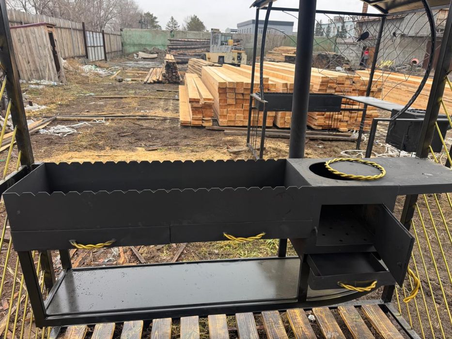 Беседка мангал с крышей