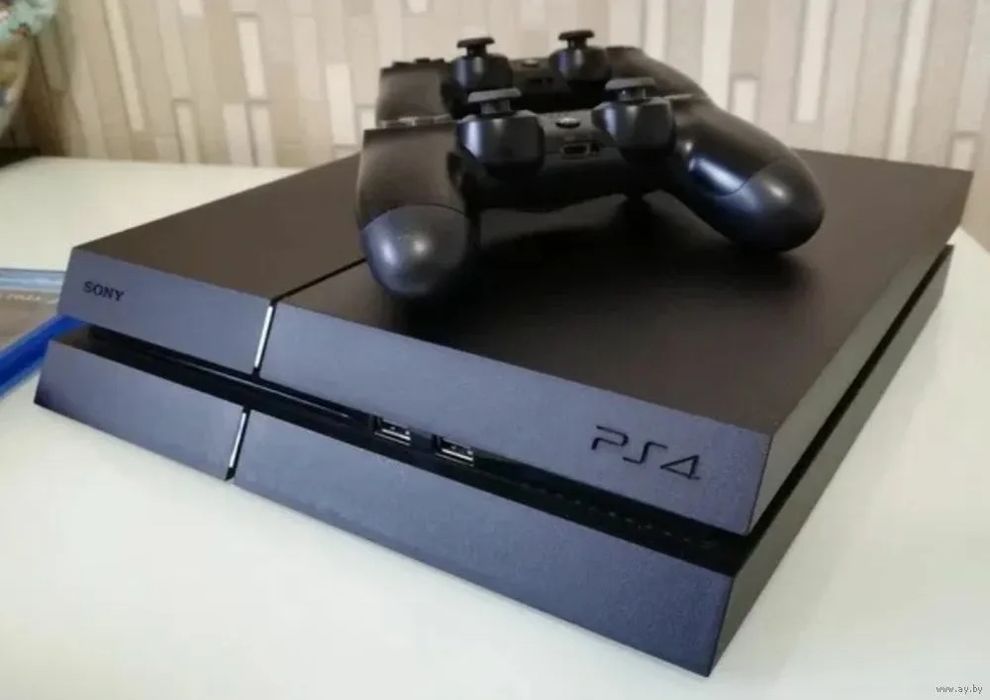 PlayStation 4  PS4 с двумя джойстиками