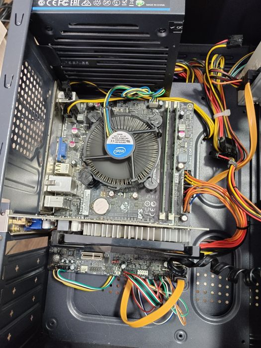 Системный блок в сборе