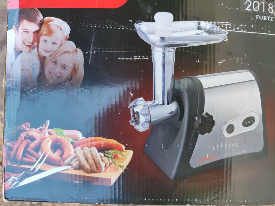 Мясорубка электрическая