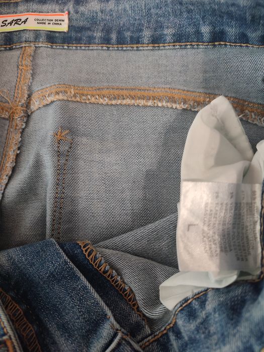 Еластични дънки L  размер