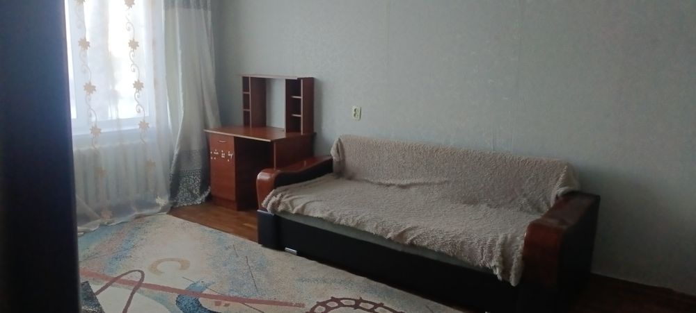 Сдам 2х комн квартиру