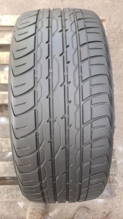 1бр. 225/35/20 Лятна гума
