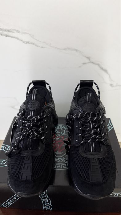 Versace Chain reaction