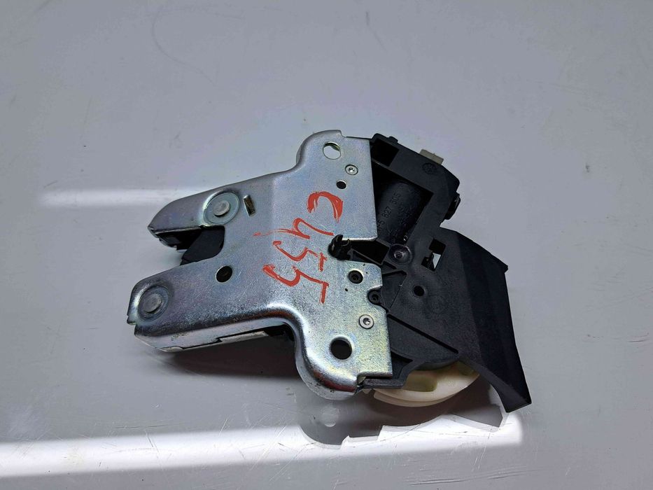 Broasca haion Volkswagen Passat B7 (362) [Fabr 2010-2014] 4F5827505D