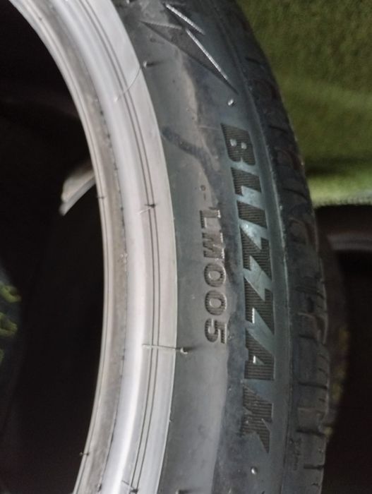245 40 19 Bridgestone m+s