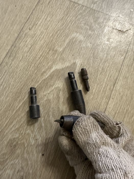 Зубило металическое