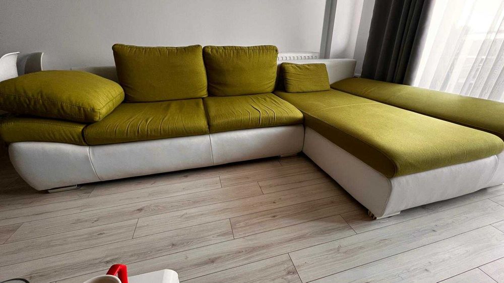 Se vinde urgent Coltar extensibil + depozitare - forma L dreapta