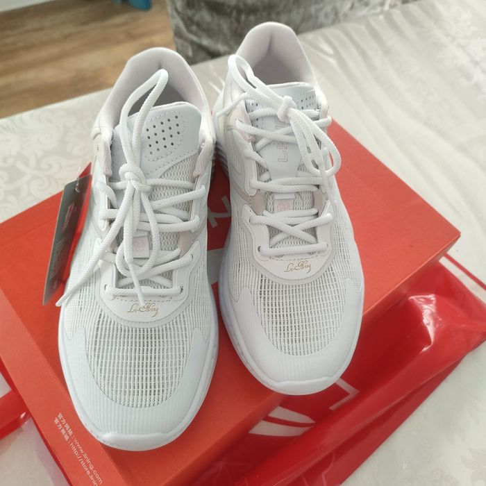 Кроссовки LI-NING