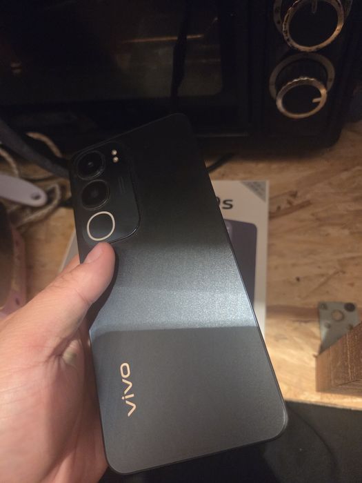 Виво Y19s 128gb продам
