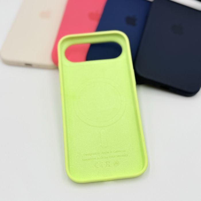 Apple Калъф от мек силикон с велур отвътре с AI бутон за iPhone 17 Air в различни цветове