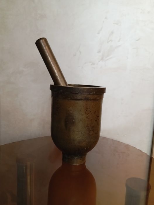 Ступка латунь старинную