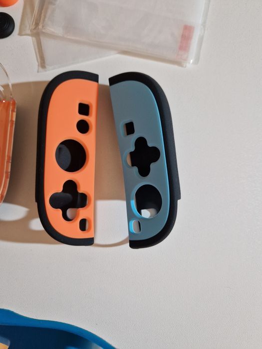 Pachet protecție Nintendo Switch 2 (geanta, husa consola+joy-con etc.)