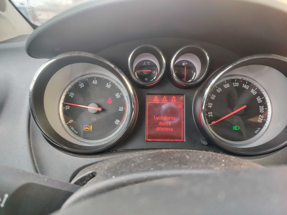 Opel Meriva 1,4 i , Опел Мерива на части! Май 2011