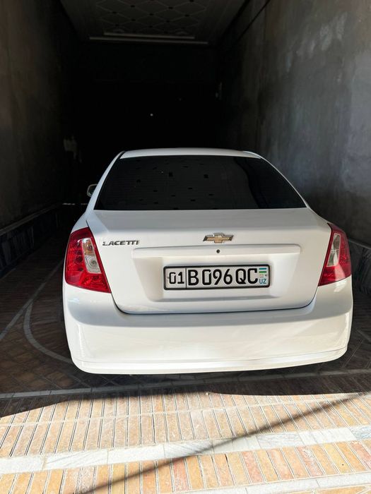 Jentra sotiladi 2019 yil toza moshina