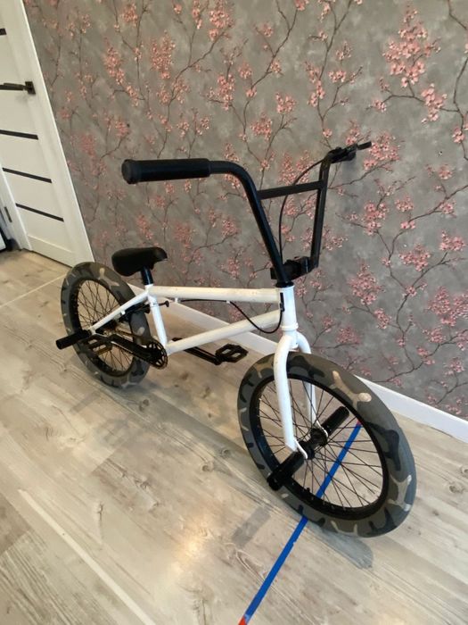 Продам трюковой велосипед BMX VIKING