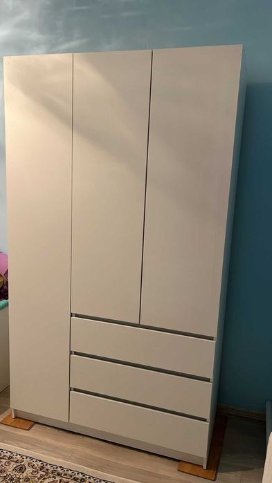 шкаф IKEA  спальный