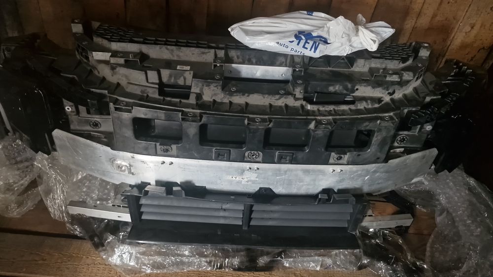 Телевизор передней части авто и усилители бампера