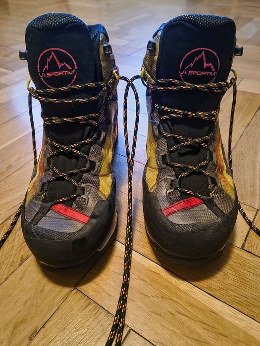 Bocanci La Sportiva Trango Tech GTX mărimea 42