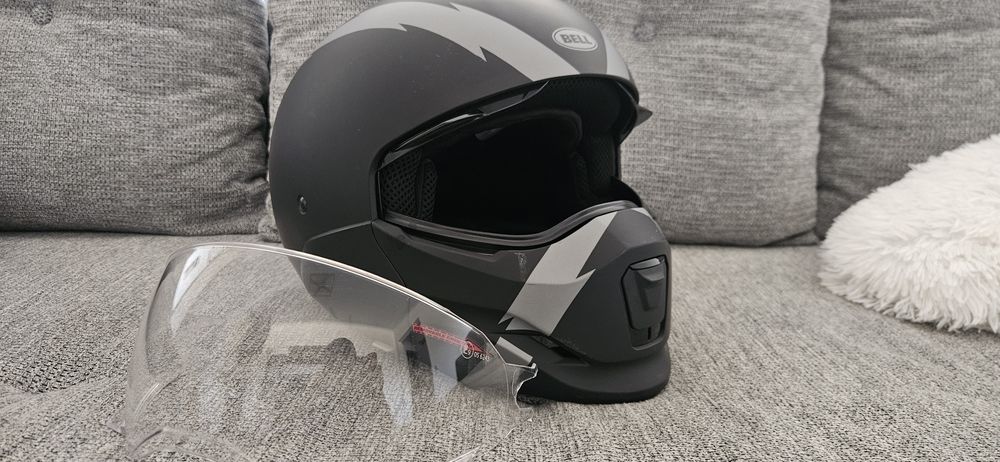 Casca moto bell.