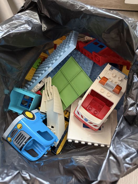 Продам лего (оригинал)