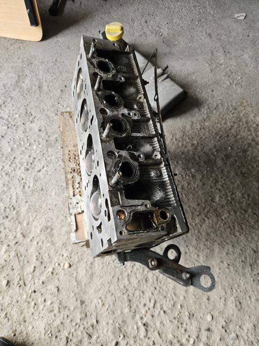 Chiulasa dacia logan 1.4 mpi 2010